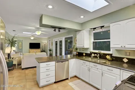 616 Davis Street Neptune Beach FL 32266