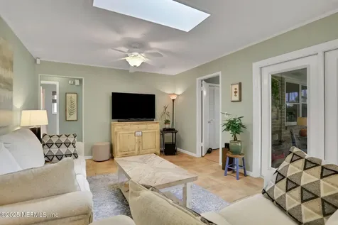 616 Davis Street Neptune Beach FL 32266