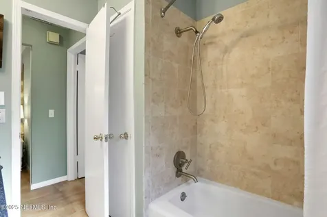 616 Davis Street Neptune Beach FL 32266