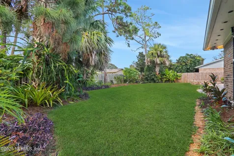 616 Davis Street Neptune Beach FL 32266
