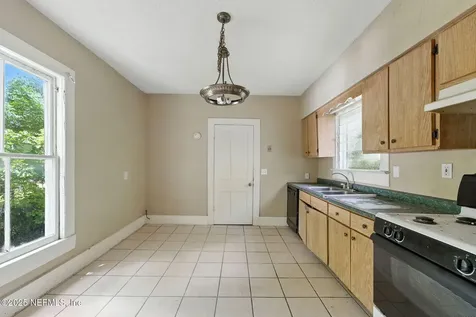 411 N Main Street Crescent City FL 32112