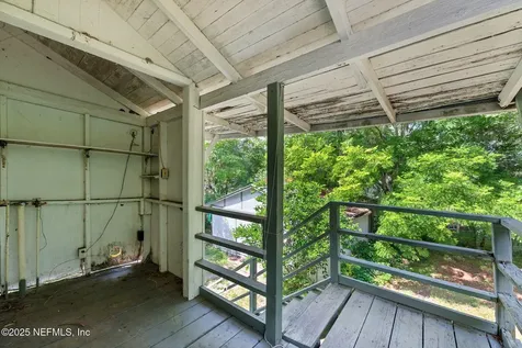 411 N Main Street Crescent City FL 32112