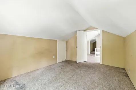 411 N Main Street Crescent City FL 32112