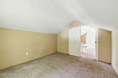 411 N Main Street Crescent City FL 32112