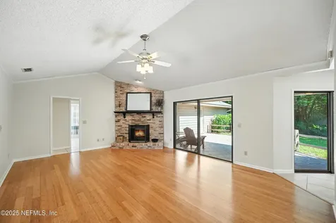 4531 Barrington Oaks Drive Jacksonville FL 32257