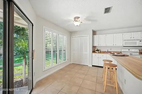 4531 Barrington Oaks Drive Jacksonville FL 32257