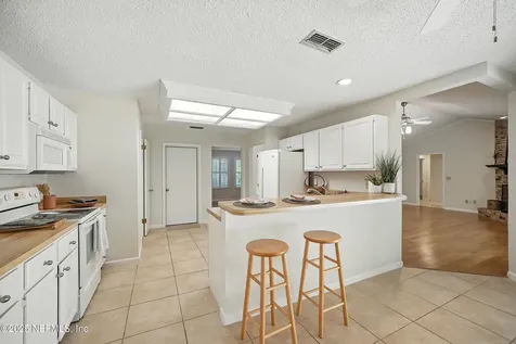 4531 Barrington Oaks Drive Jacksonville FL 32257