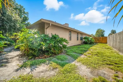 4531 Barrington Oaks Drive Jacksonville FL 32257
