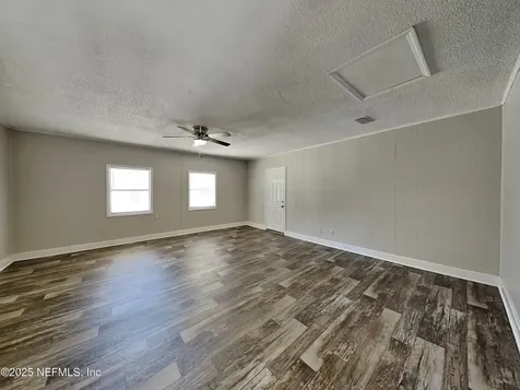 5043 Tan Street Jacksonville FL 32258