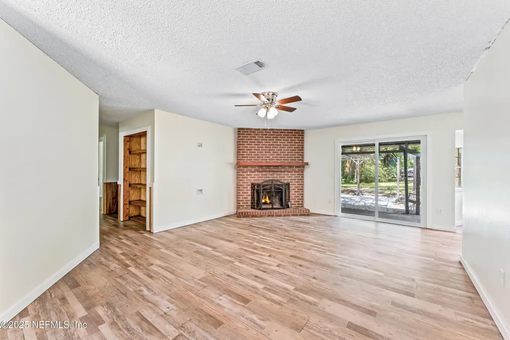 106 Acosta Creek Drive Satsuma FL 32189