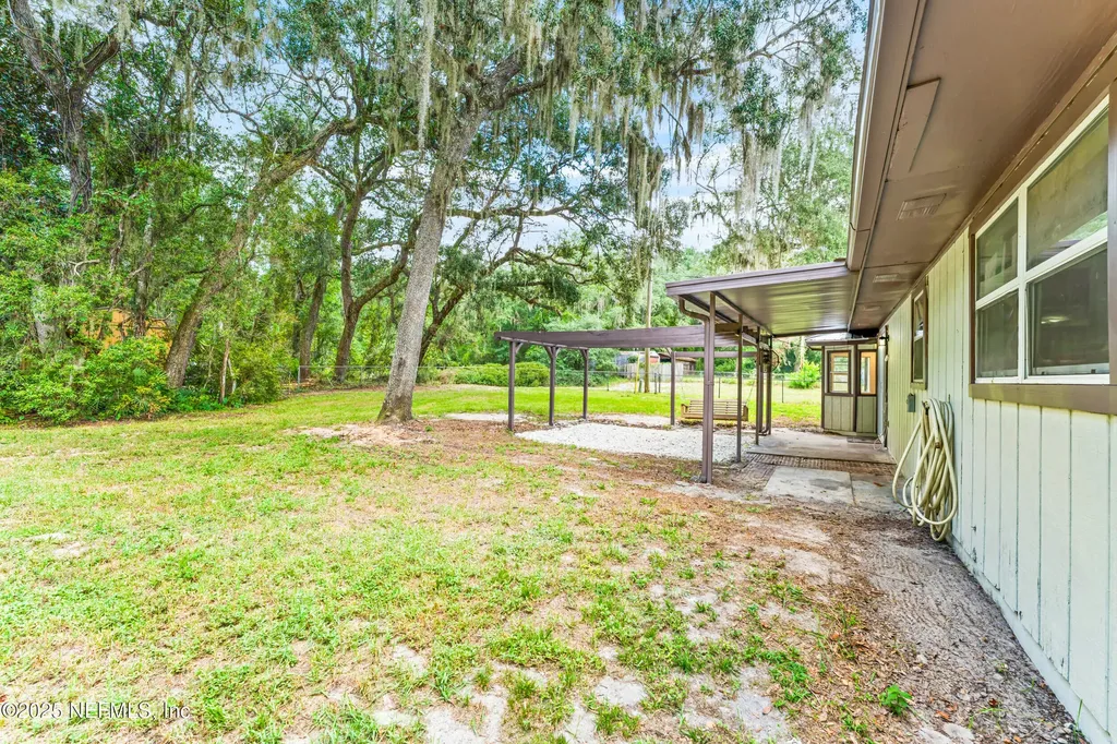 106 Acosta Creek Drive Satsuma FL 32189