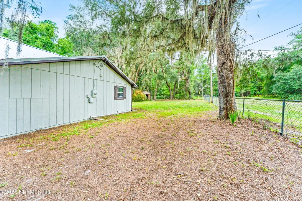 106 Acosta Creek Drive Satsuma FL 32189
