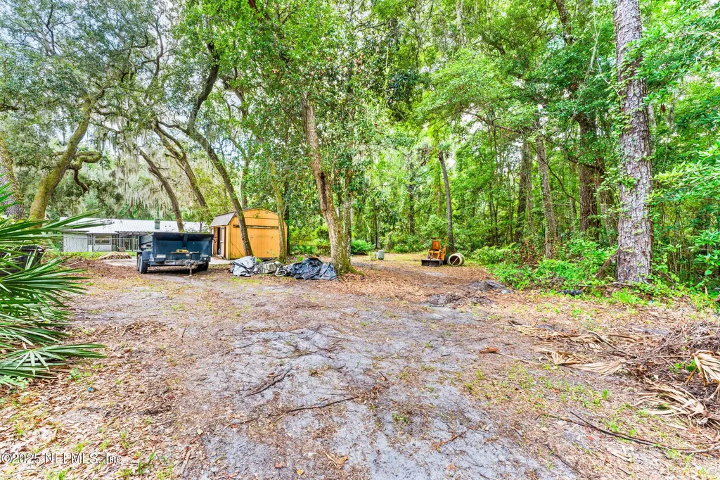 106 Acosta Creek Drive Satsuma FL 32189