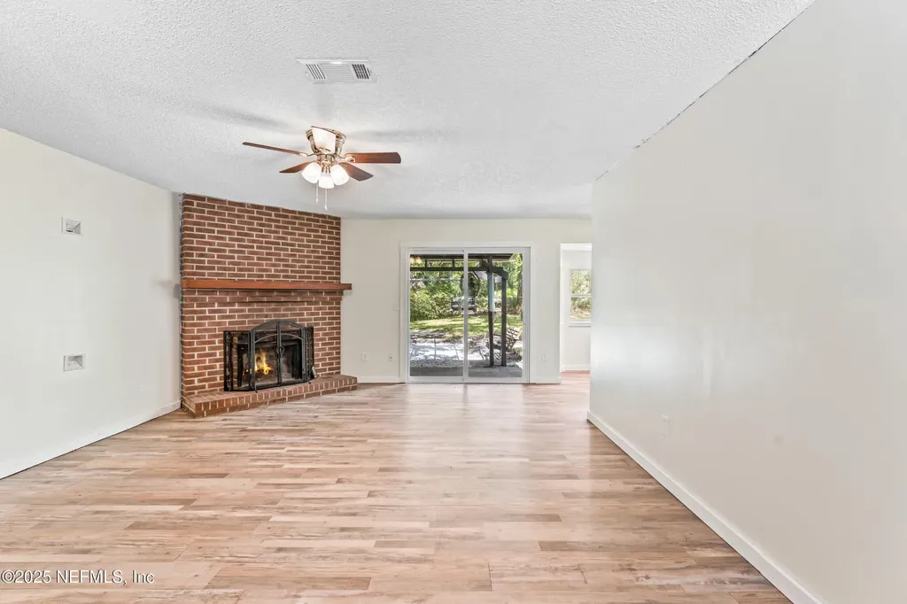 106 Acosta Creek Drive Satsuma FL 32189