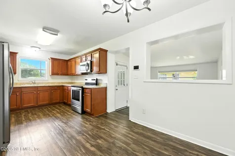 5241 Damascus Road S Jacksonville FL 32207
