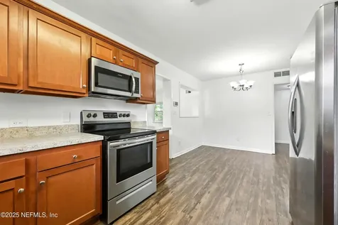 5241 Damascus Road S Jacksonville FL 32207
