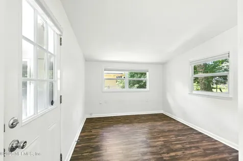 5241 Damascus Road S Jacksonville FL 32207