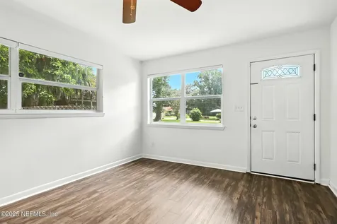 5241 Damascus Road S Jacksonville FL 32207
