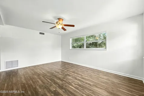 5241 Damascus Road S Jacksonville FL 32207