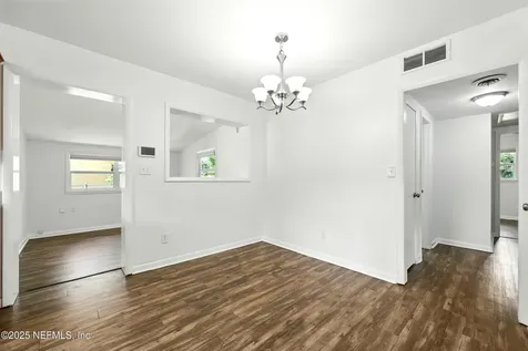 5241 Damascus Road S Jacksonville FL 32207