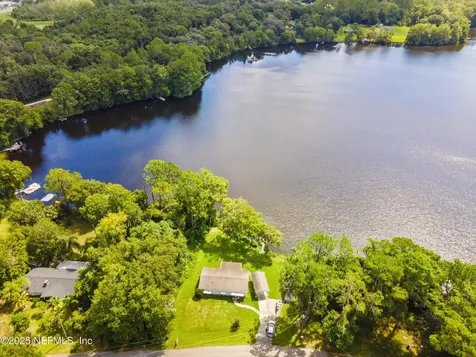 115 Twin Lake Grove Court Interlachen FL 32148