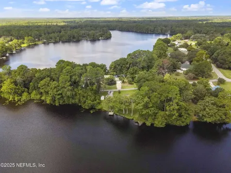 115 Twin Lake Grove Court Interlachen FL 32148