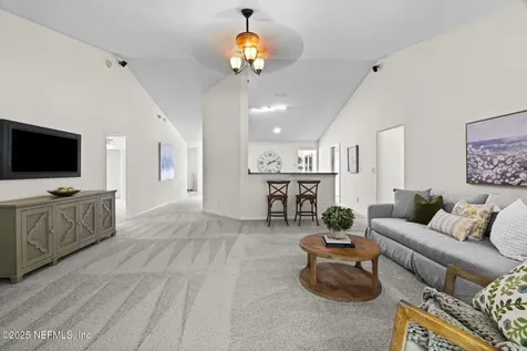 14042 Crestwick Drive W Jacksonville FL 32218