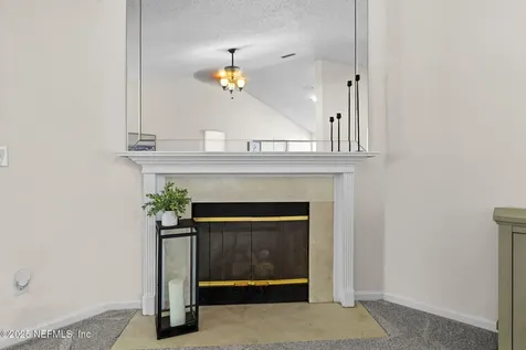 14042 Crestwick Drive W Jacksonville FL 32218