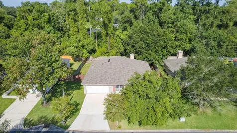 14042 Crestwick Drive W Jacksonville FL 32218