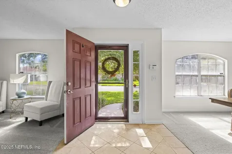 14042 Crestwick Drive W Jacksonville FL 32218