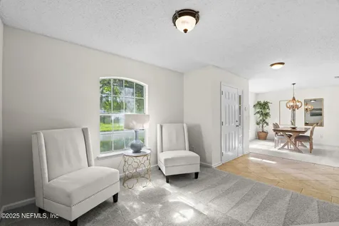 14042 Crestwick Drive W Jacksonville FL 32218