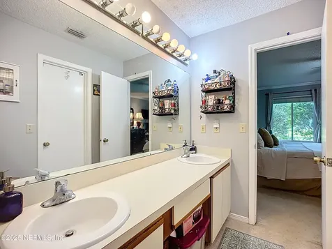 4158 Hanging Moss Court Jacksonville FL 32257
