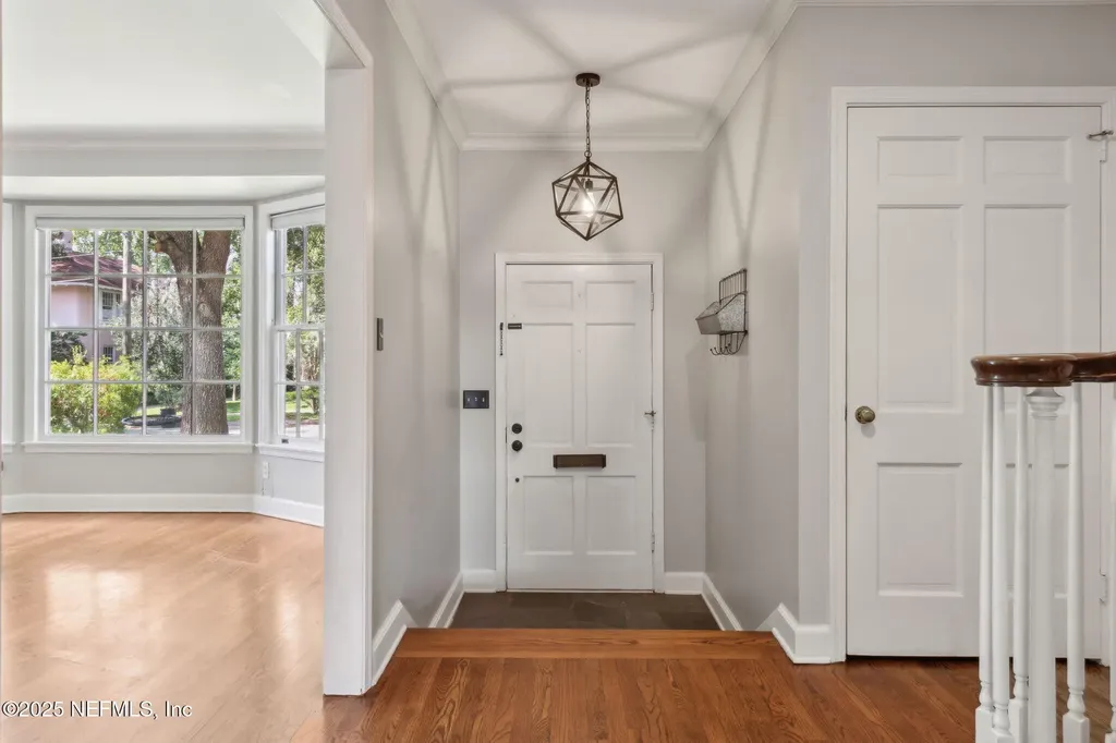 1825 Elizabeth Place Jacksonville FL 32205