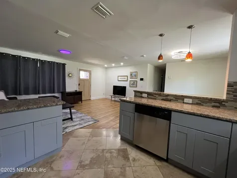 4565 Cedar Point Road Jacksonville FL 32226