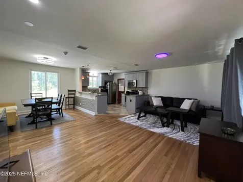 4565 Cedar Point Road Jacksonville FL 32226