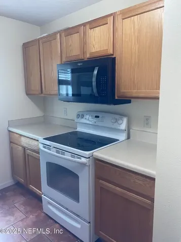 3716 Verde Gardens Circle Jacksonville FL 32218