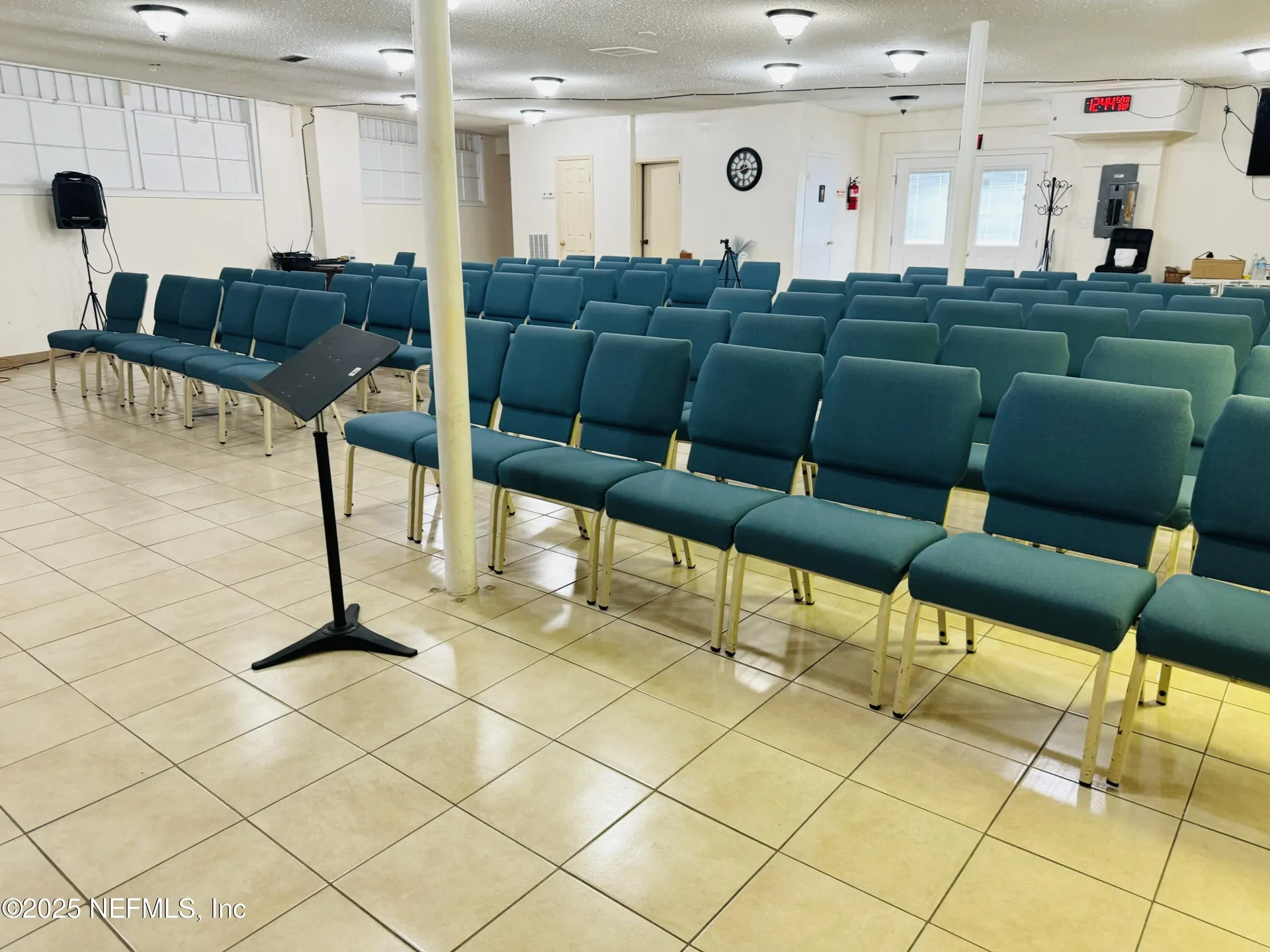 2565 Philips Highway Jacksonville FL 32207
