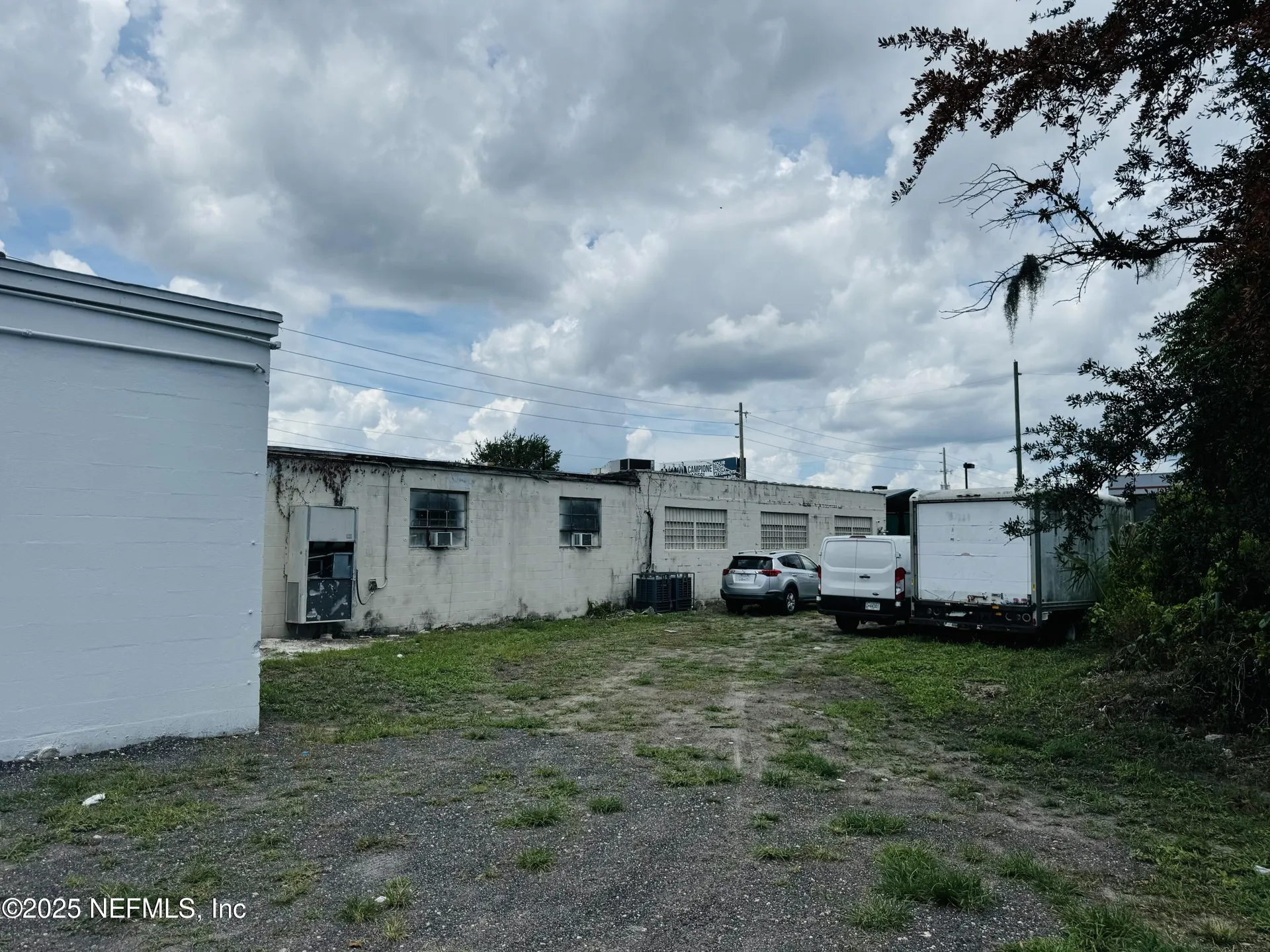 2565 Philips Highway Jacksonville FL 32207