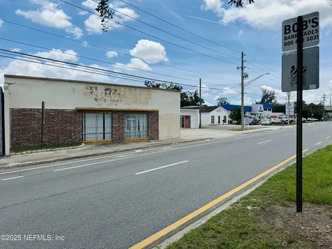 2565 Philips Highway Jacksonville FL 32207