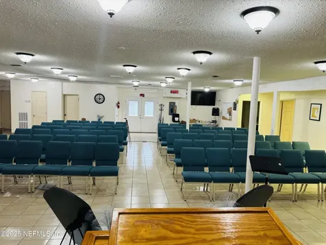 2565 Philips Highway Jacksonville FL 32207