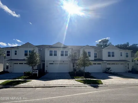 391 Oakmoss Drive St. Johns FL 32259