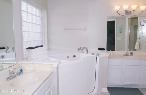 1848 Sunchase Court Jacksonville FL 32246
