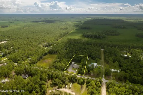 10660 Baylor Avenue Hastings FL 32145