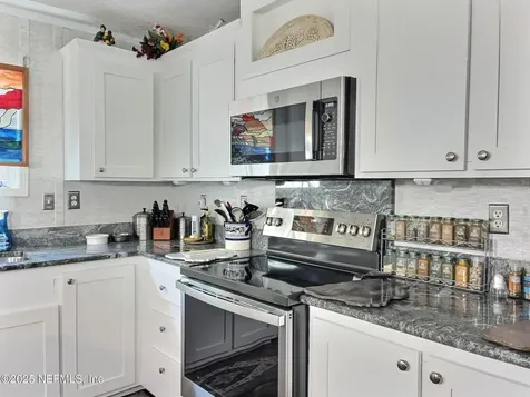 10660 Baylor Avenue Hastings FL 32145