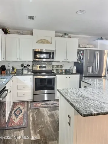 10660 Baylor Avenue Hastings FL 32145