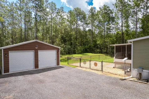 10660 Baylor Avenue Hastings FL 32145