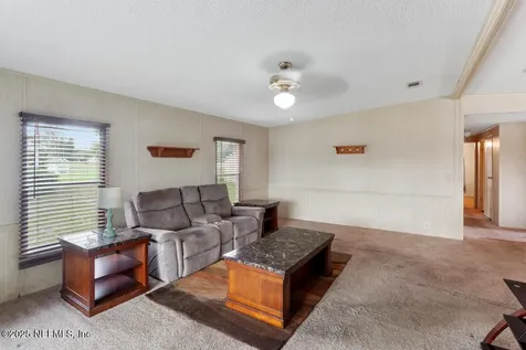 100 Mangels Drive Interlachen FL 32148