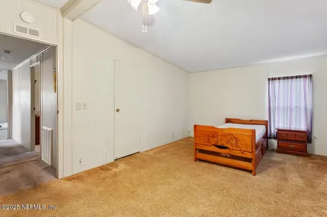 100 Mangels Drive Interlachen FL 32148