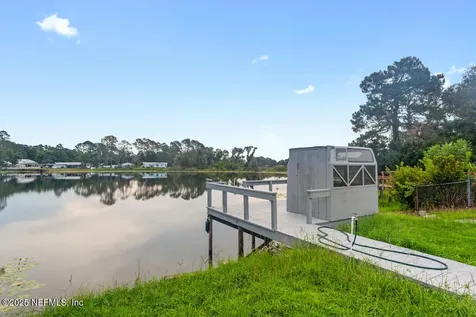 100 Mangels Drive Interlachen FL 32148