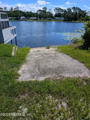 100 Mangels Drive Interlachen FL 32148